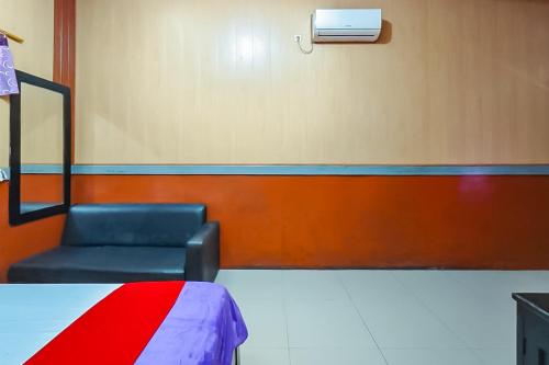 Zona de estar de RedDoorz near Terminal Bus Tingkir Salatiga