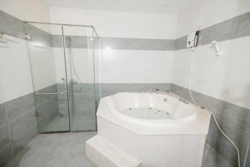 Imagem da galeria de White Diamond Hotel em Cidade de Ho Chi Minh