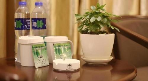 Φωτογραφία από το άλμπουμ του GreenTree Inn Suzhou Industrial Zone Yangcheng Lake Weiting Mong Kok Express Hotel στο Σουτσόου