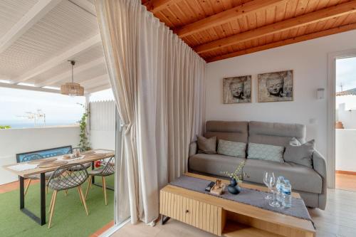 Ático Con Barbacoa y Terraza Exclusiva.