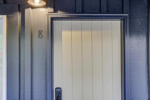 Φωτογραφία από το άλμπουμ του South Lake Chalet Boutique Suites - walk to Heavenly & Lake Tahoe σε South Lake Tahoe