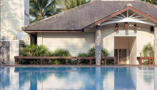 Bazén v ubytování Baan Tai Had Resort nebo v jeho okolí