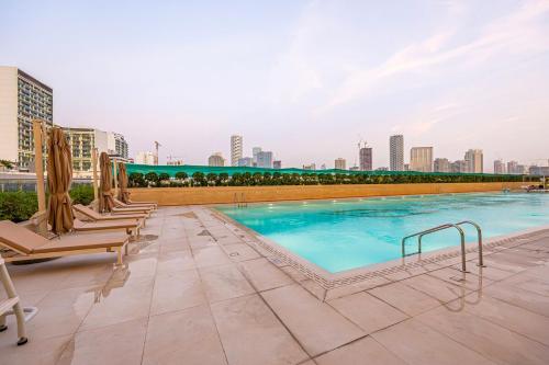 Venetian - Spacious 2BR with private terrace in JVC