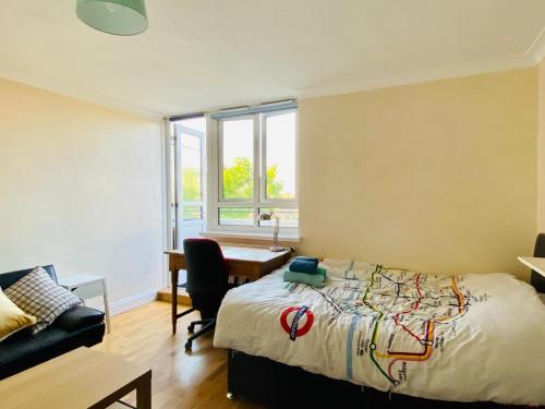 Ένα ή περισσότερα κρεβάτια σε δωμάτιο στο Large Double room in West Kensington-Fulham