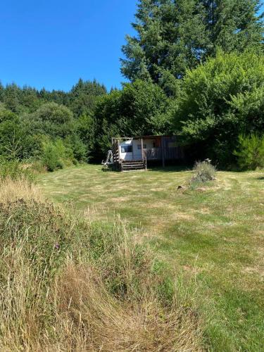 Φωτογραφία από το άλμπουμ του Natuurcamping Guillerin σε Sornac