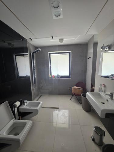 Fotografie z fotogalerie ubytování Air Show 2025 apartament 5 sypialni v destinaci Radom