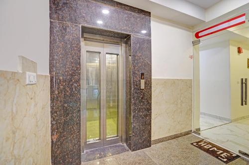 Gambar di galeri bagi FabHotel Golden Rivaah di Ghaziabad