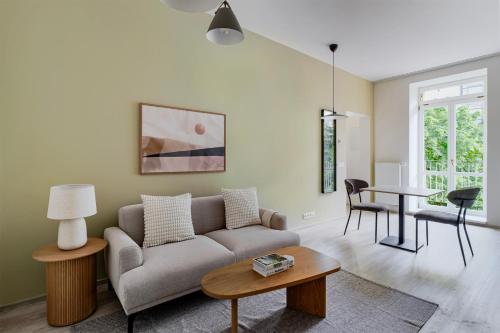 Blueground Nusle balcony nr Vysehrad PRG-72