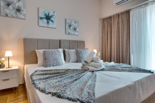 City Chic Living-3BR Kallirrois
