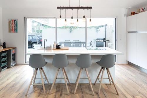Η κουζίνα ή μικρή κουζίνα στο House 3 rooms all comfort with garden