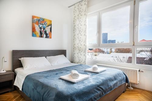 Flexible SelfCheckIns Zagreb 290 - 2 Bedroom Apartment - Garage - WiFi - Keybox Entry