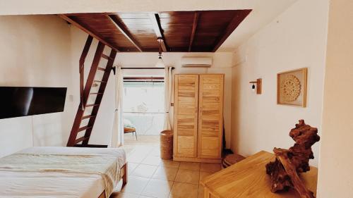 Gallery image of SEAS the DAY luxury seafront! in Grand Baie