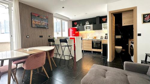 Køkken eller tekøkken på Duplex terrace - Paris & Marne