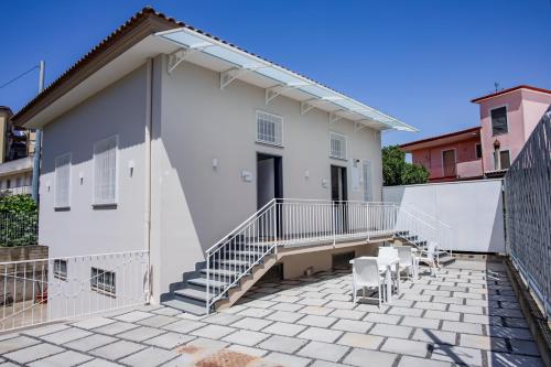 Το κτήριο όπου στεγάζεται  η παραθεριστική κατοικία
