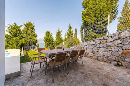Imagen de la galería de Lake Whisper Villa, en Široka