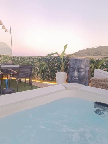 ATICO DELUXE JACUZZI La Cala BENIDORM