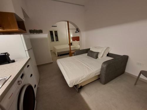 Cucina o angolo cottura di Gazia Sea View House - Mykonos Town