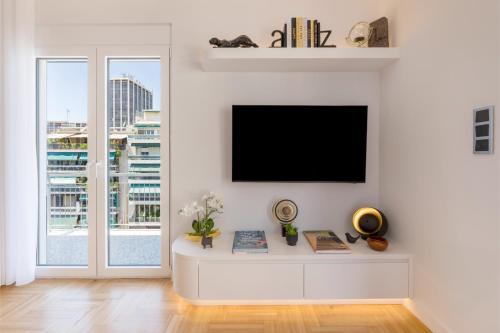 Michalakopoulou Corner & Bright Apartment