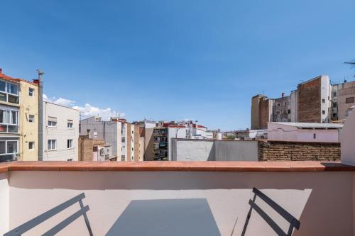 AinB Barcelona Sants Apartments