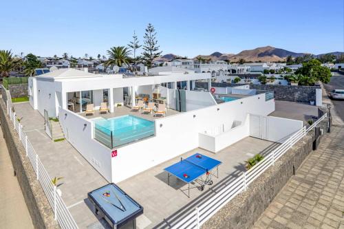 Villa Aqualava 1 by Villa Plus
