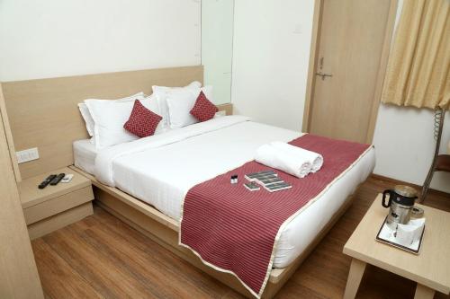 Gallery image of Tulsi Rooms N Banquite in Rajkot