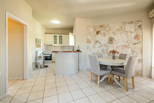 mariston modern apts