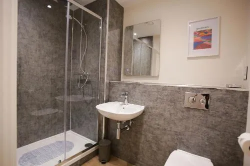 Kings Toft Apartments photo 178