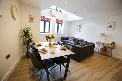 Kings Toft Apartments photo 91