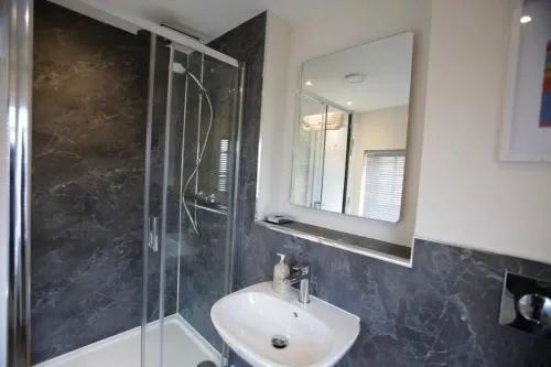 Kings Toft Apartments photo 9