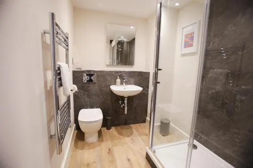 Kings Toft Apartments photo 8