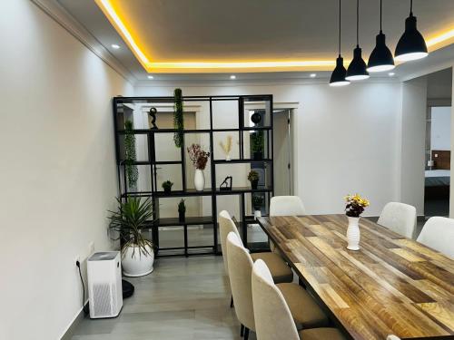 Ruang duduk di Addis Home & Comfort