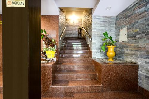 ハイデラバードにあるFabHotel A&M - Nr LV Prasad Institute, Banjara Hillsのギャラリーの写真