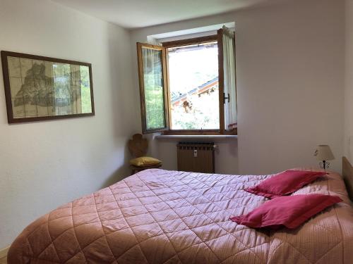 GuestHost - Casa Carola - Lovely Courmayeur Flat! photo 2
