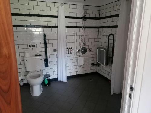Un baño de The Elvetham Hotel