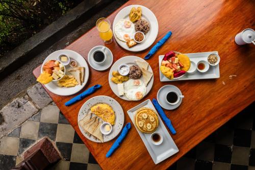 Φαγητό σε αυτό το ξενοδοχείο ή κάπου εκεί κοντά