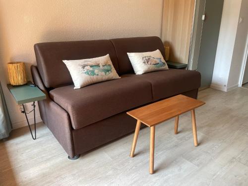 Appartement WiFi parking, tennis, piscine au mileu des golfs de Valescure