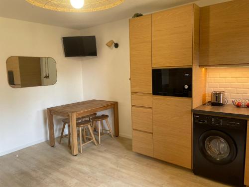 Appartement WiFi parking, tennis, piscine au mileu des golfs de Valescure