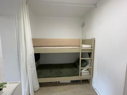 Appartement WiFi parking, tennis, piscine au mileu des golfs de Valescure