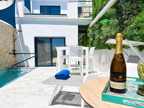Luxshore - Beachfront Home & Pool - Casa Farol