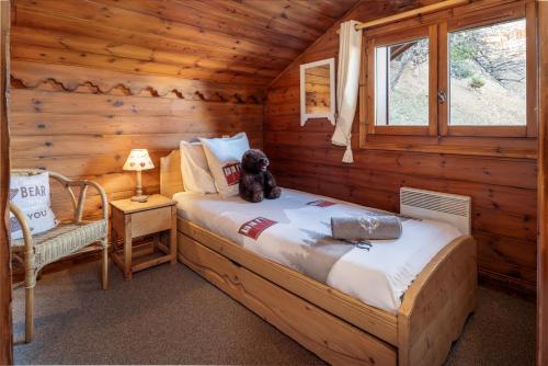 Meribel Les Allues Ski Chalet with beautiful views