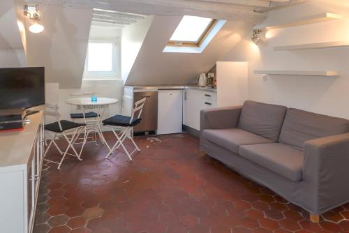 ID 1049 - Saint Paul, rue Pavee, duplex