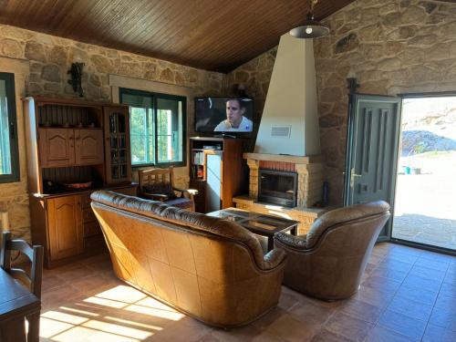 Μια τηλεόραση ή/και κέντρο ψυχαγωγίας στο Casa Paxora