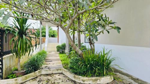 Κήπος έξω από το Phurintara Pool Villa Doi Saket Chiang Mai