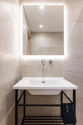 Φωτογραφία από το άλμπουμ του KYMA STAY - Beachfront apartments σε Pálioura
