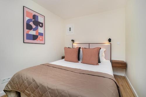 WHome Cozy Stay in the Heart of Bica