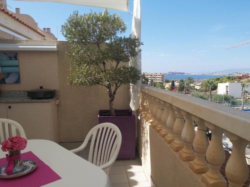 Μπαλκόνι ή βεράντα στο location appartement isla plana espagne