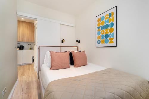 WHome Cozy Stay in the Heart of Bica