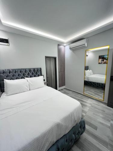Vuode tai vuoteita majoituspaikassa Hotel Casa Rueda