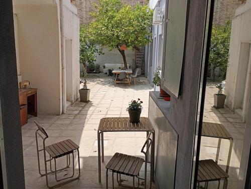 Lemon tree's House in Athens