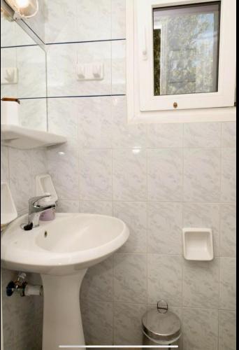 Ένα μπάνιο στο Astradeni Studios